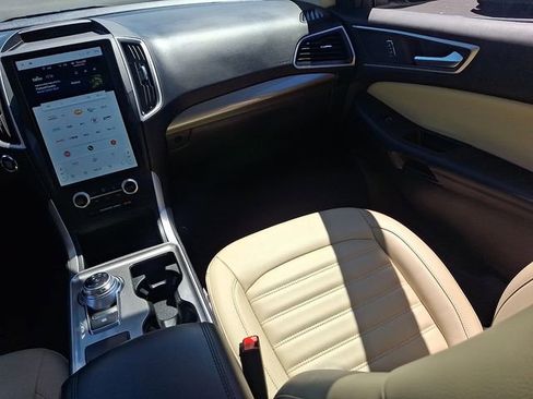 Certified 2023 Ford Edge SEL w/ Convenience Package AWD/4WD image 19
