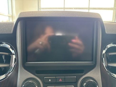 Used 2016 Ford F250 Lariat w/ Lariat Ultimate Package image 22