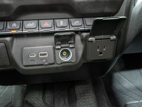 Used 2021 Chevrolet Silverado 1500 Custom image 22