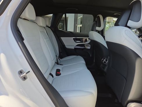 New 2026 Mercedes-Benz GLC 300 4MATIC image 16
