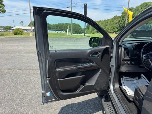 Used 2018 GMC Canyon SLE w/ SLE Convenience Package AWD/4WD image 20