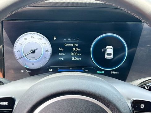 Certified 2025 Hyundai Elantra SEL FWD image 12