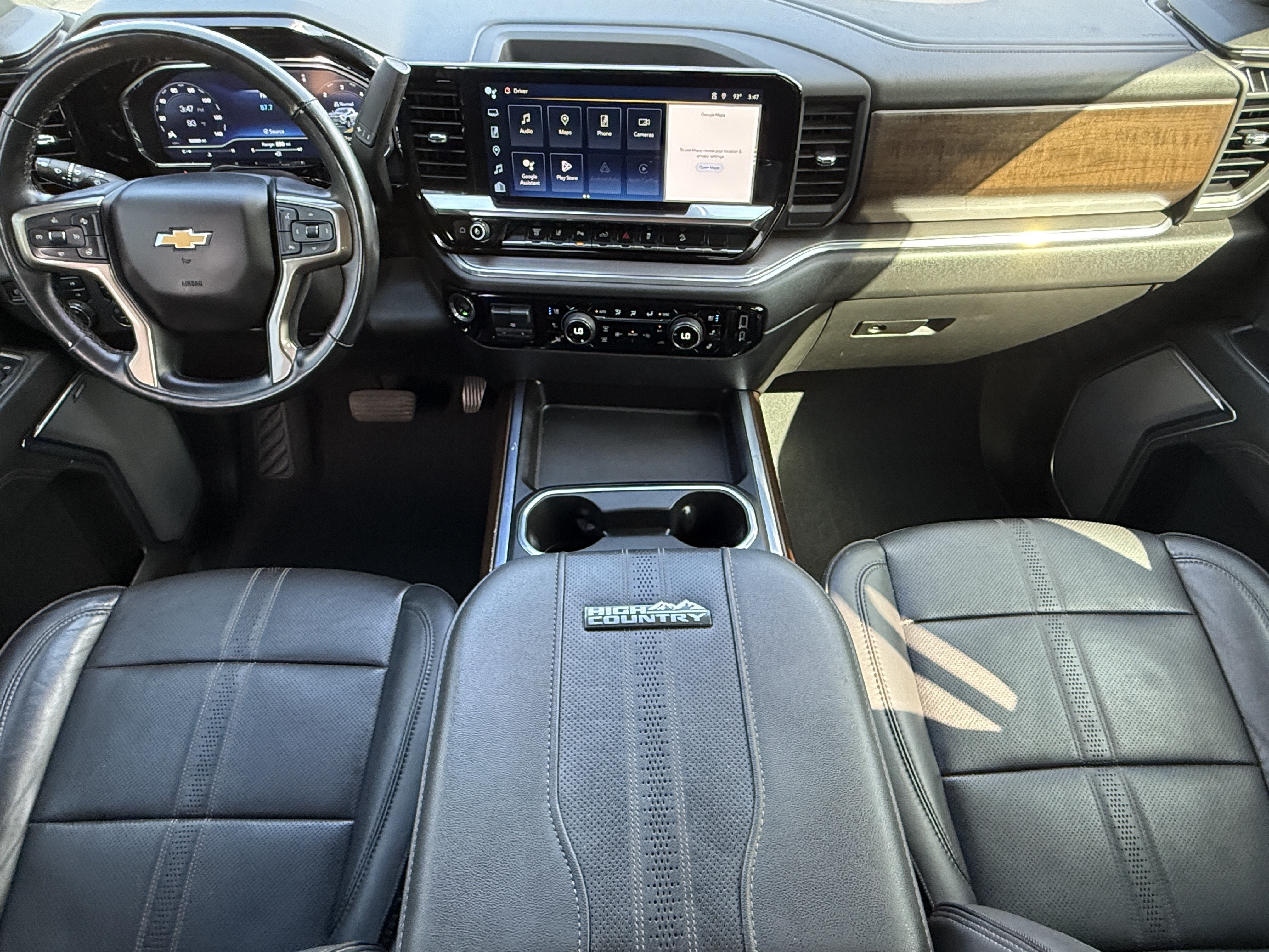 Used 2024 Chevrolet Silverado 3500 High Country w/ Technology Package AWD/4WD image 18