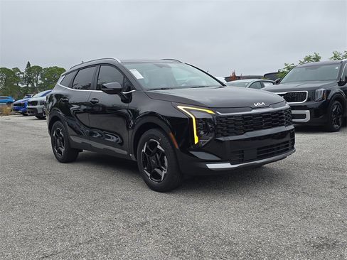 New 2026 Kia Sportage EX image 2