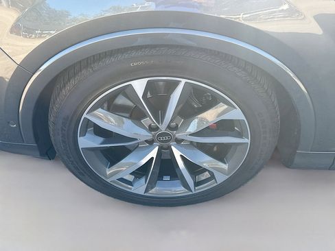 Used 2022 Audi SQ7 Premium Plus image 38