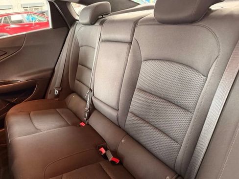 Used 2016 Chevrolet Malibu LT FWD image 19
