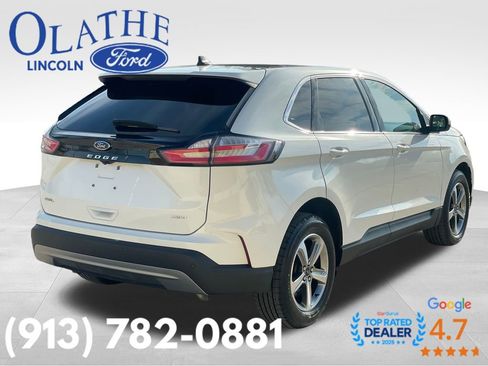 Used 2024 Ford Edge SEL w/ Convenience Package image 5