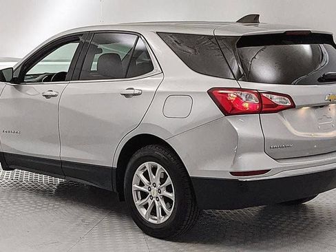 Used 2020 Chevrolet Equinox LT FWD image 4
