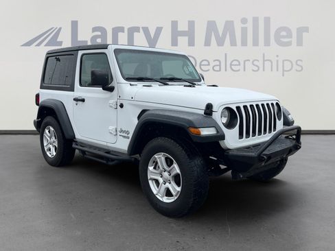 Used 2018 Jeep Wrangler Sport S image 7
