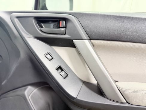 Used 2015 Subaru Forester 2.5i Premium image 24