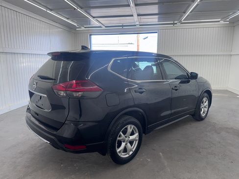 Used 2020 Nissan Rogue S FWD image 5