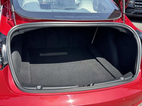 Used 2018 Tesla Model 3 image 11