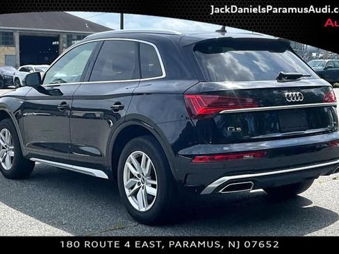Certified 2023 Audi Q5 2.0T Premium w/ Convenience Package AWD/4WD image 10