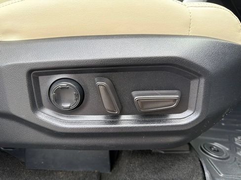 Used 2022 Toyota Tundra 1794 Edition AWD/4WD image 22