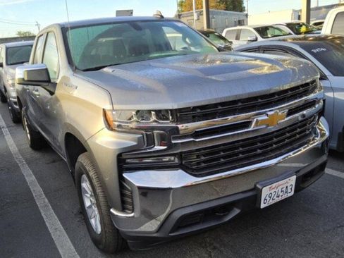 Used 2020 Chevrolet Silverado 1500 LT w/ All-Star Edition image 2
