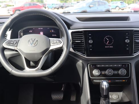 Used 2023 Volkswagen Atlas Cross Sport SE FWD image 14