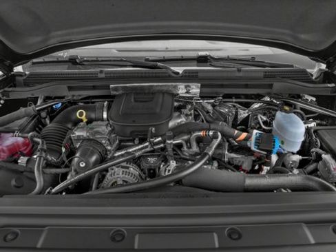 Used 2017 GMC Sierra 2500 SLT w/ Suspension Package, Off-Road image 16