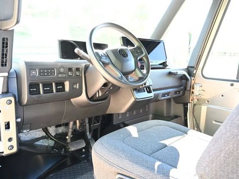 Used 2023 Chevrolet Brightdrop 600 w/ Active Safety Package 2 AWD/4WD image 19