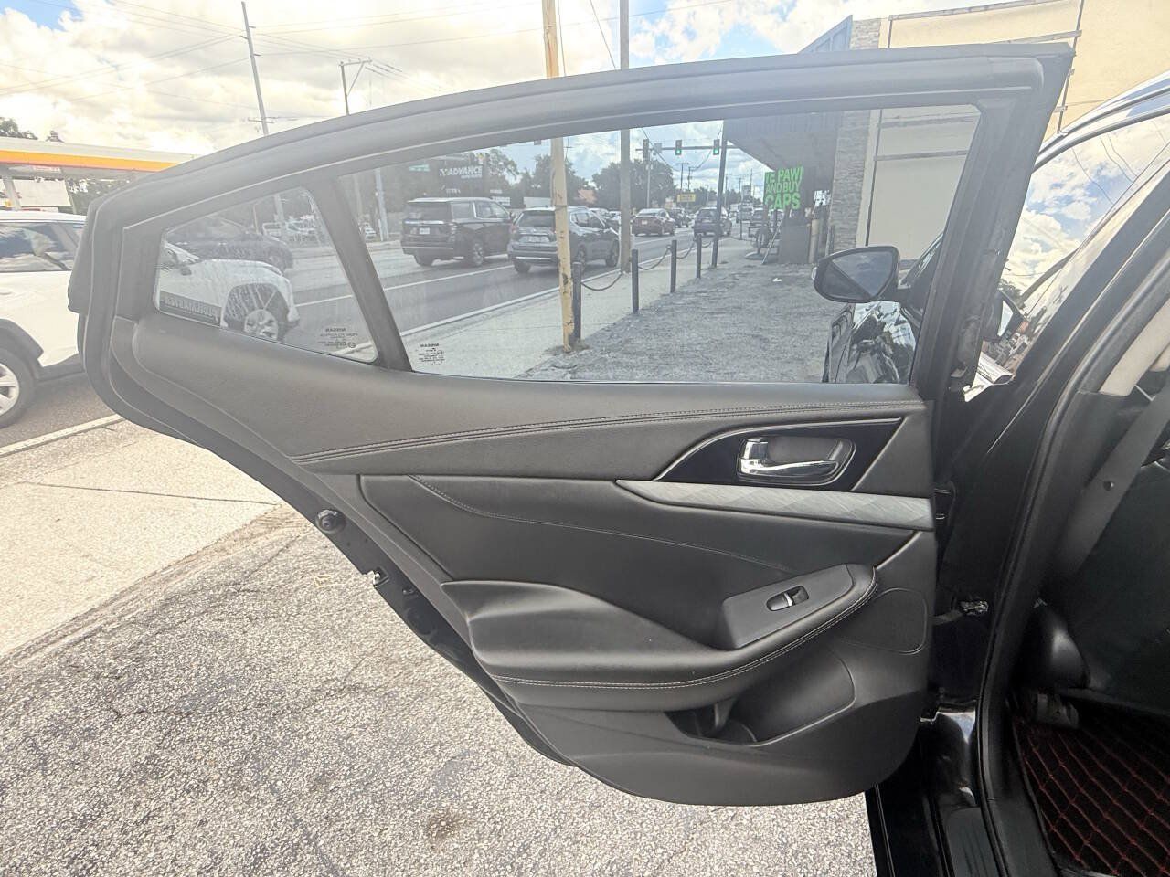 Used 2016 Nissan Maxima 3.5 SV w/ Interior Lighting Package FWD image 25