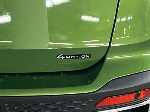 New 2026 Volkswagen Taos SE AWD/4WD image 34