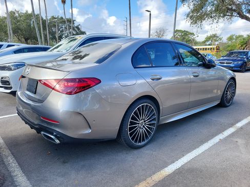 Used 2023 Mercedes-Benz C 300 Sedan image 4