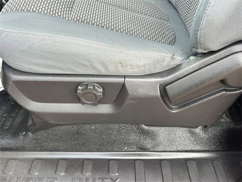 Used 2016 Ford F250 XL w/ Power Equipment Group image 17