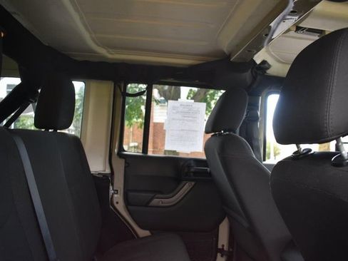 Used 2018 Jeep Wrangler Unlimited Sport S image 26