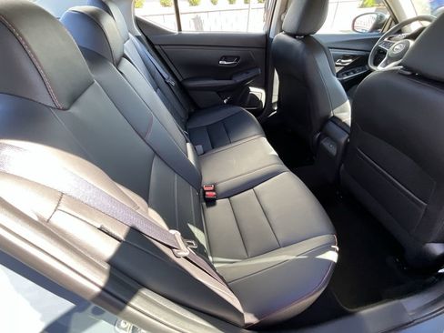 Certified 2024 Nissan Sentra SR w/ SR Premium Package image 18