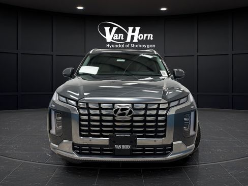Used 2024 Hyundai Palisade Calligraphy AWD/4WD image 2