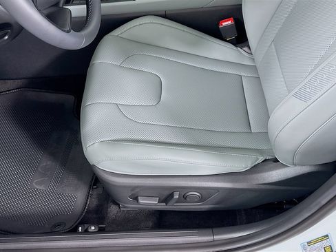 New 2026 Hyundai Elantra Limited FWD image 20