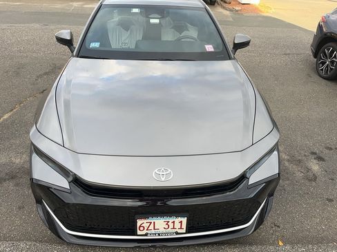 New 2023 Toyota Crown XLE image 5