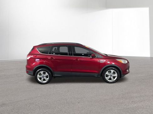 Used 2016 Ford Escape SE w/ Equipment Group 201A FWD image 42