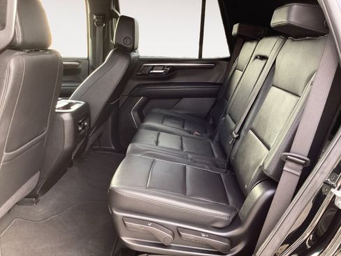 Used 2025 Chevrolet Tahoe LT image 30