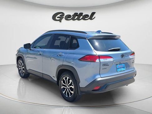 Used 2024 Toyota Corolla Cross SE image 4