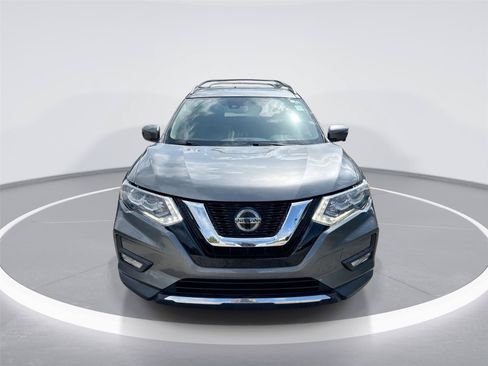 Used 2020 Nissan Rogue SL w/ Premium Package FWD image 3