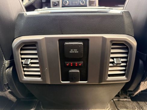 Used 2015 Ford F150 Platinum w/ Equipment Group 701A Luxury image 32