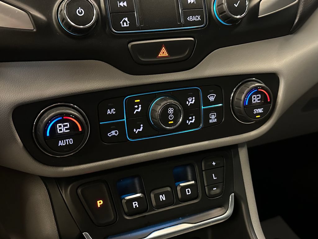 Used 2021 GMC Terrain SLT w/ Infotainment Package II AWD/4WD image 15