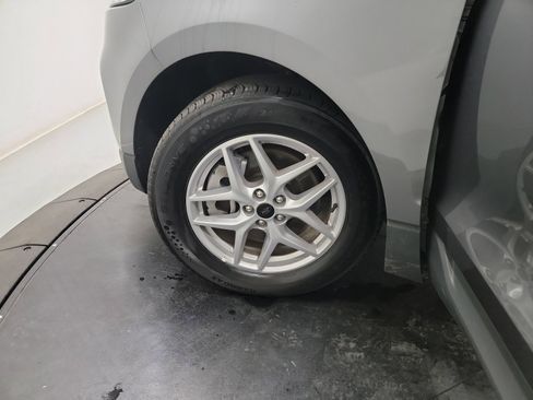 Used 2024 Ford Edge SEL image 22