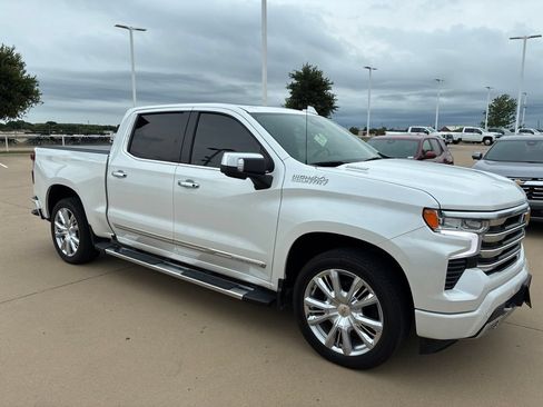 Used 2025 Chevrolet Silverado 1500 High Country w/ High Country Premium Package RWD image 5