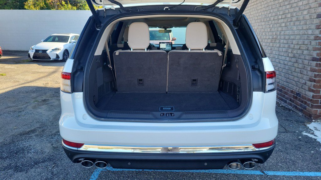 Used 2021 Lincoln Aviator Reserve w/ Equipment Group 201A AWD/4WD image 10
