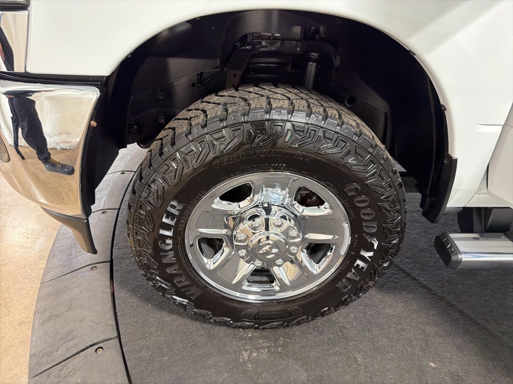 Used 2022 RAM 2500 Big Horn AWD/4WD image 38