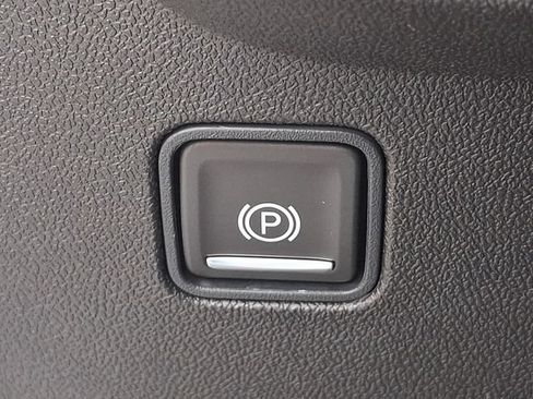 Used 2024 GMC Terrain SLE AWD/4WD image 24