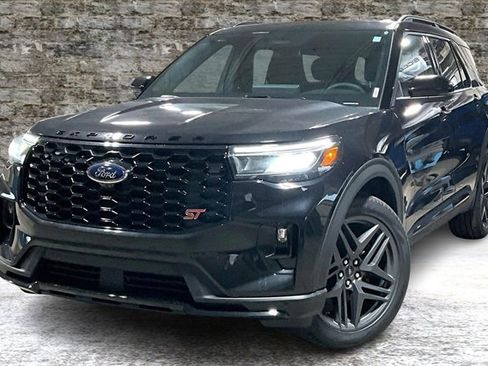 New 2026 Ford Explorer ST w/ Sun And Sound Package image 2