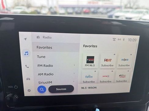 Used 2023 Toyota Corolla SE image 15