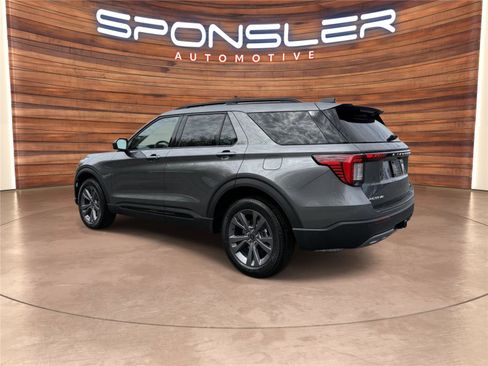 New 2026 Ford Explorer Active w/ Active Comfort Package AWD/4WD image 3