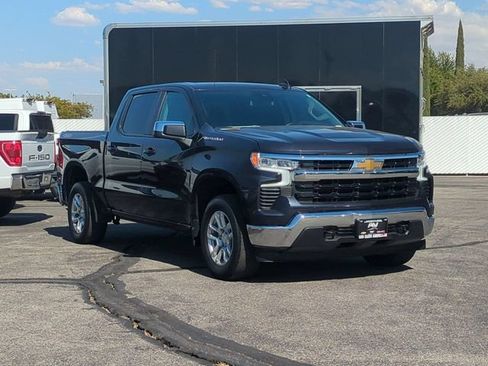 Used 2023 Chevrolet Silverado 1500 LT AWD/4WD image 2