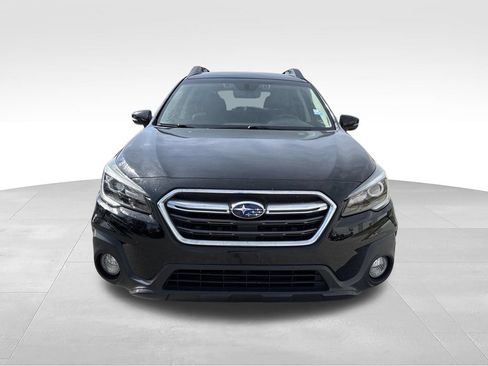 Used 2018 Subaru Outback 2.5i Limited AWD/4WD image 2