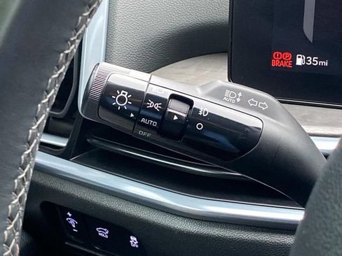 Used 2025 Kia Sorento SX AWD/4WD image 22