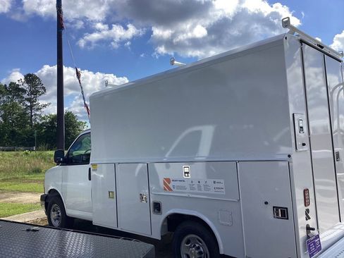 New 2025 Chevrolet Express 3500 w/ Power Convenience Package RWD image 3