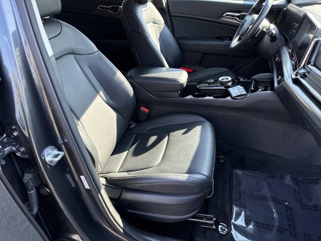 Used 2023 Kia Sportage EX AWD/4WD image 9